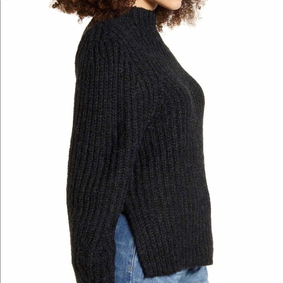 NWT  Leith Mock Neck Sweate Black/Blue - Picture 2 of 6